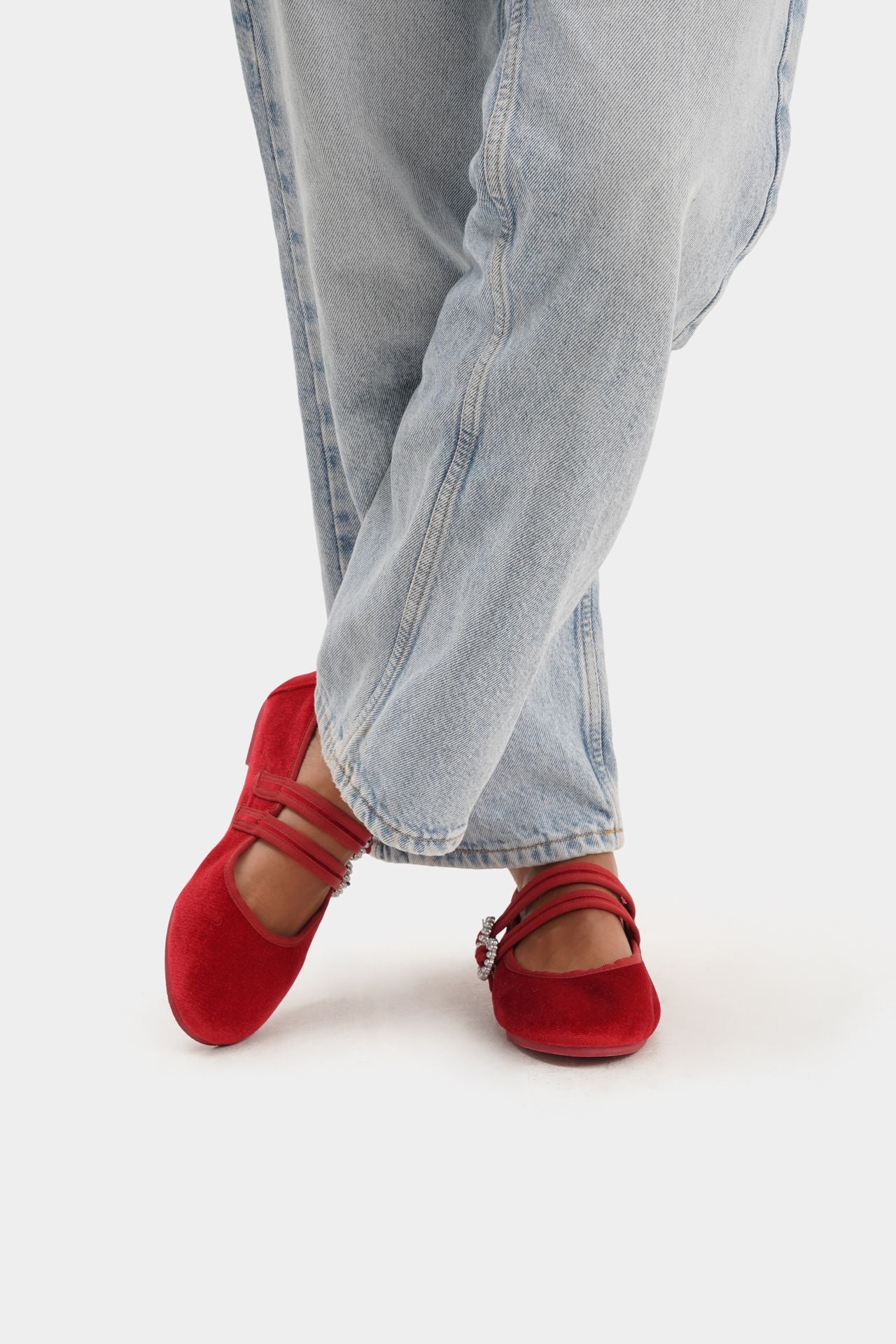 MARY JANE DOUBLE STRAP VELVET LIPSTICK