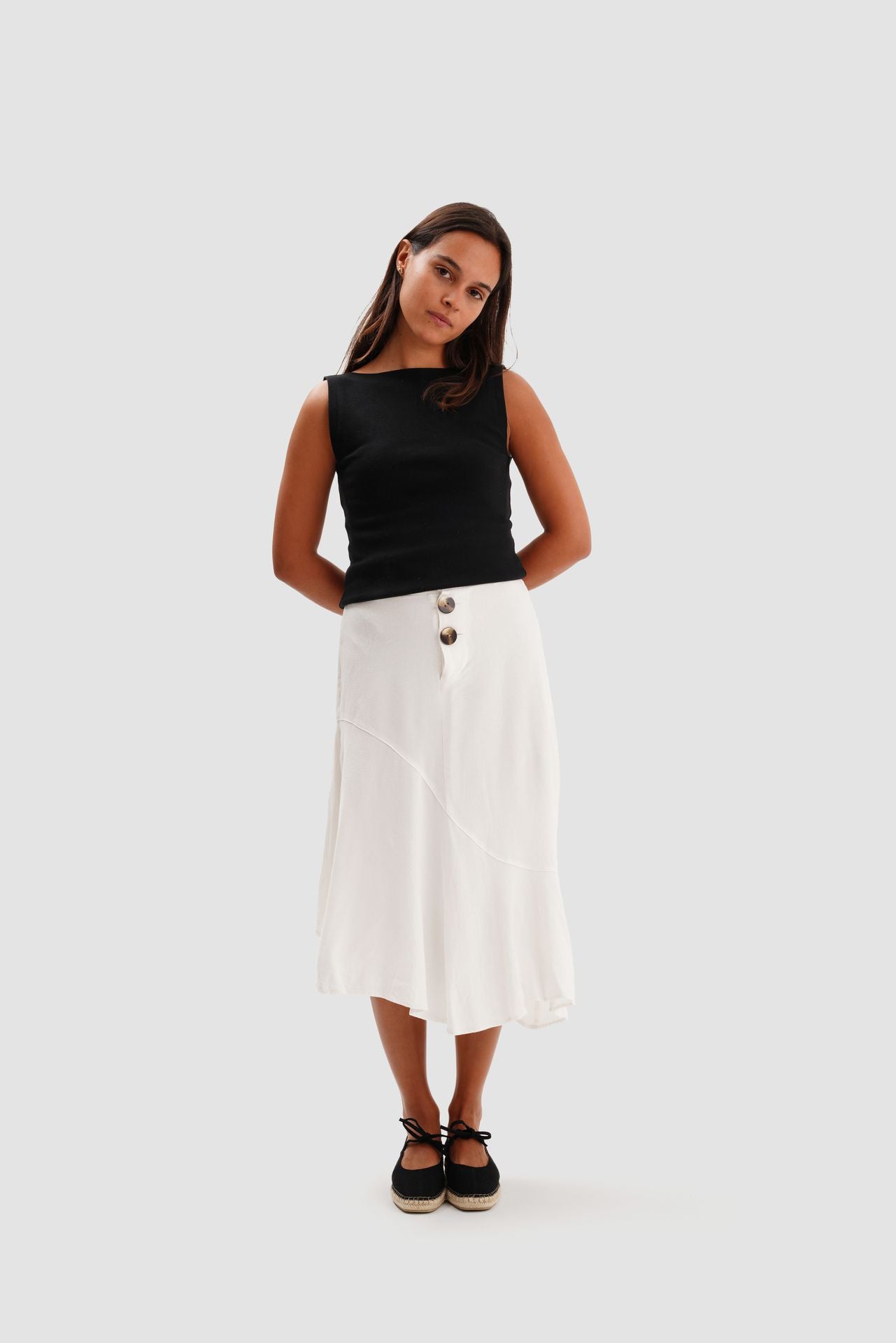 TULIPA RAW LINEN BLACK