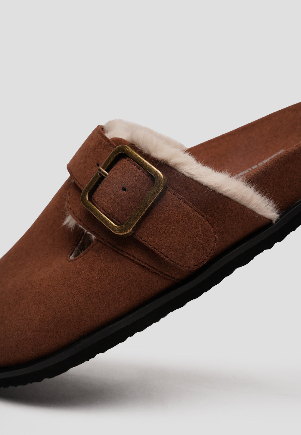 CLOG VEGAN SUEDE CAMEL