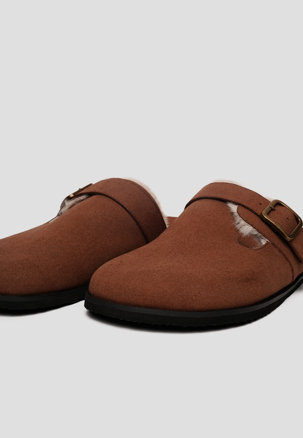 CLOG VEGAN SUEDE CAMEL
