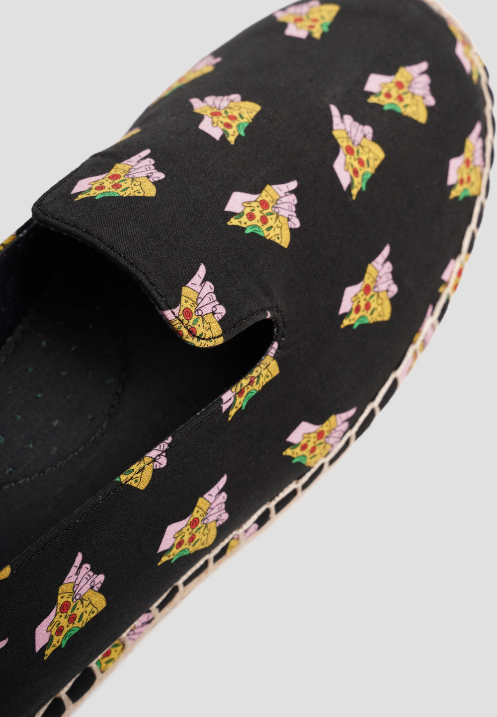 MOC LUPITA BLACK PIZZA