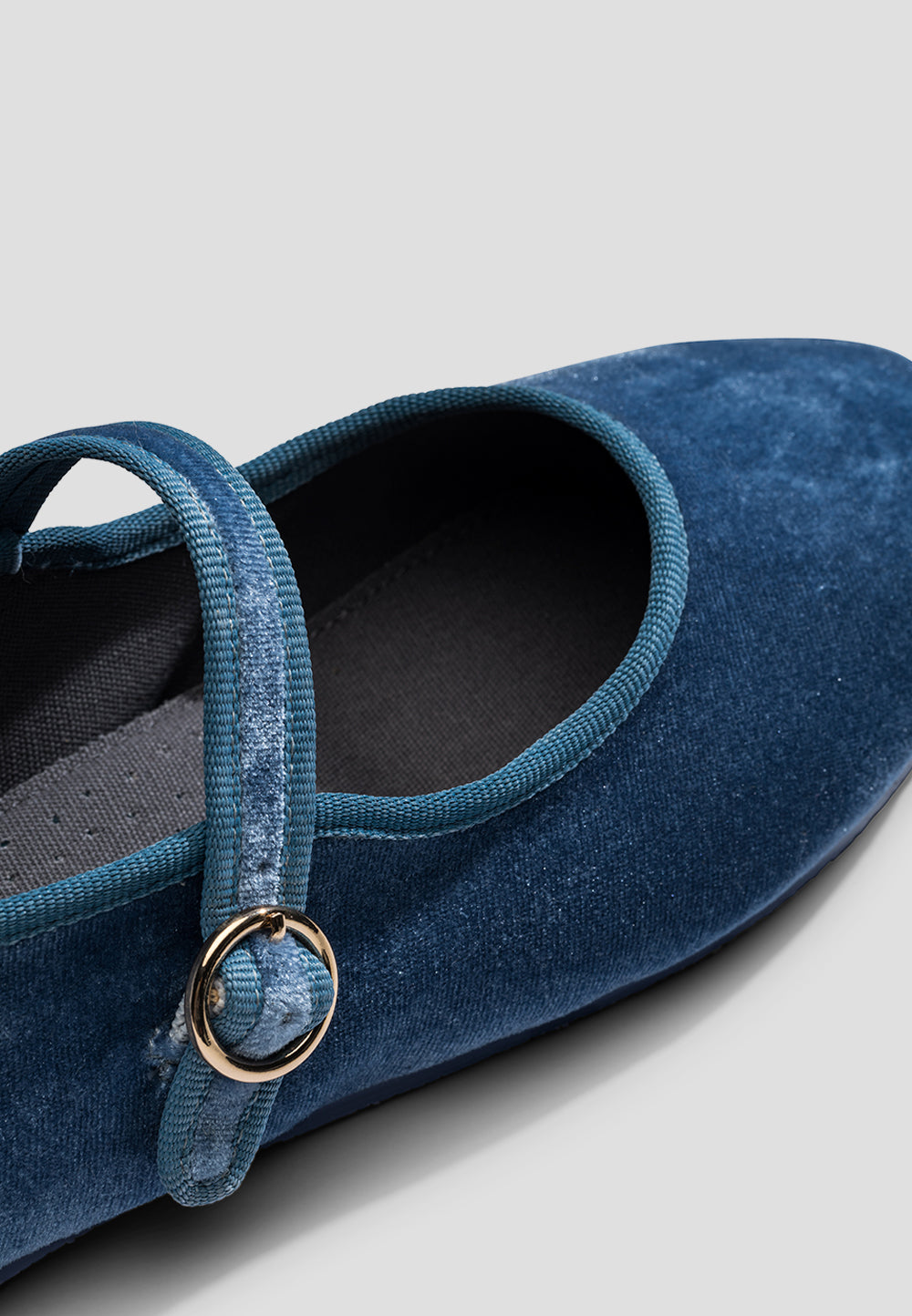 MARY JANE VELVET CLOUDY