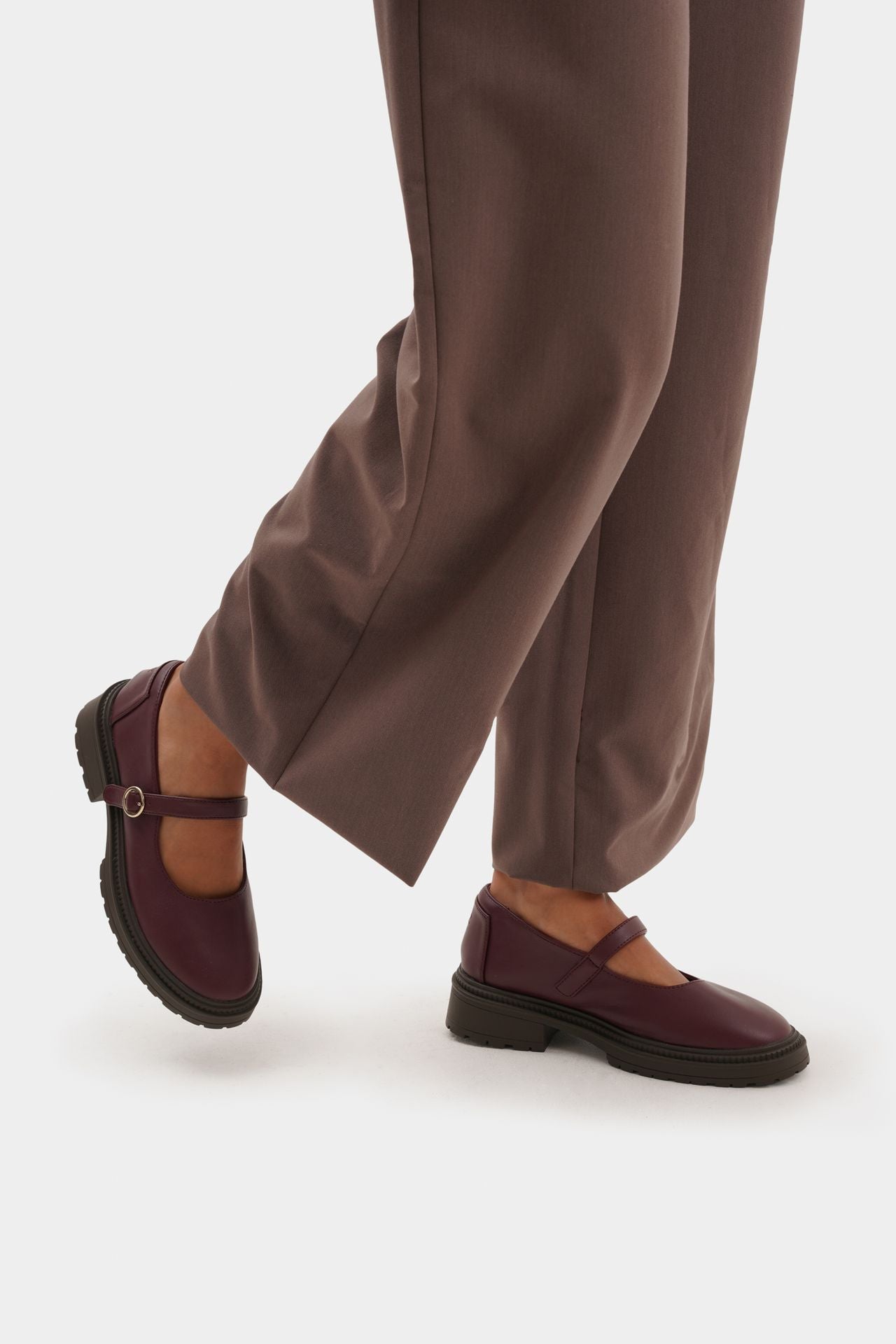 PLATFORM GUM MARY JANE MICROFIBER NAPA CHERRY