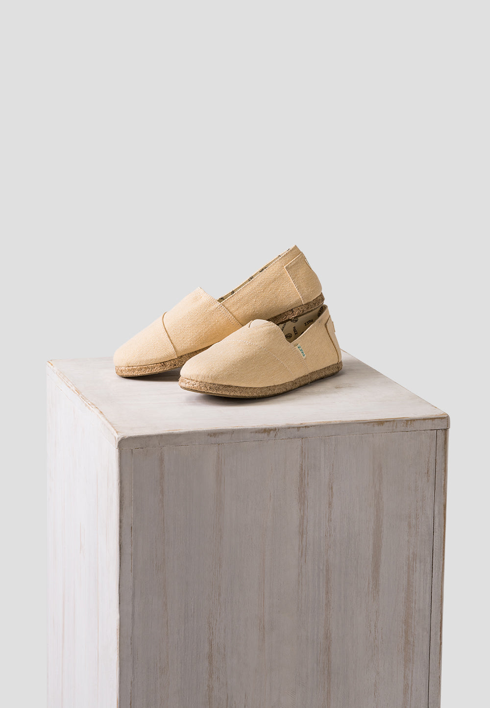 CLASSIC ESSENTIAL ECRU