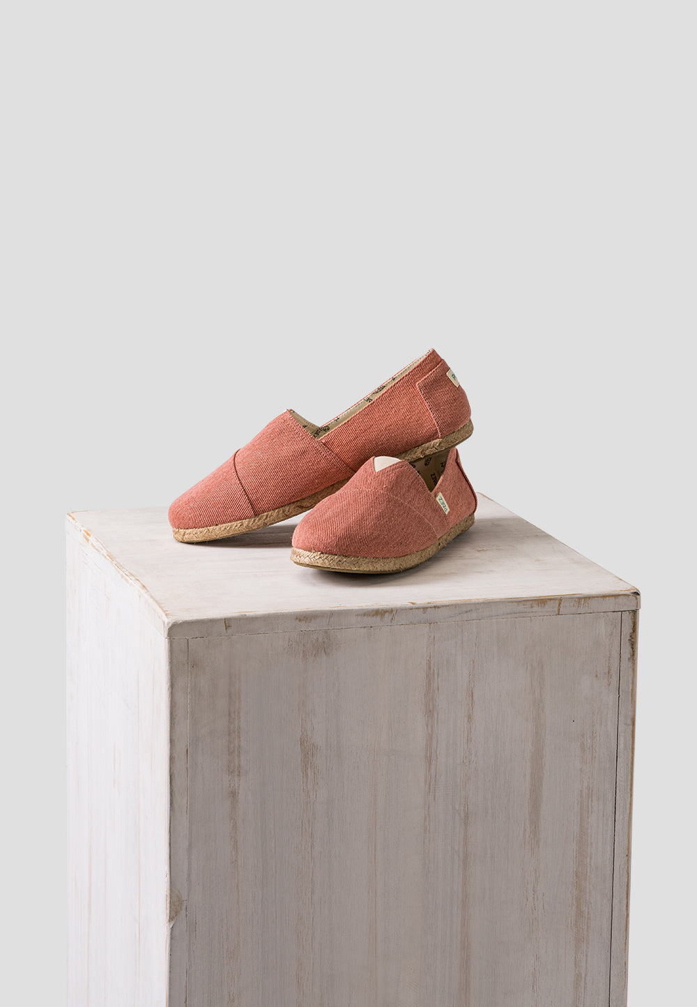 CLASSIC ESSENTIAL CLAE